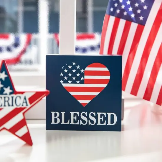 Glitzhome&reg; Patriotic Americana Tabletop Sign Set {6}