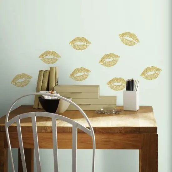 RoomMates Glitter Lip Peel & Stick Wall Decals {3}
