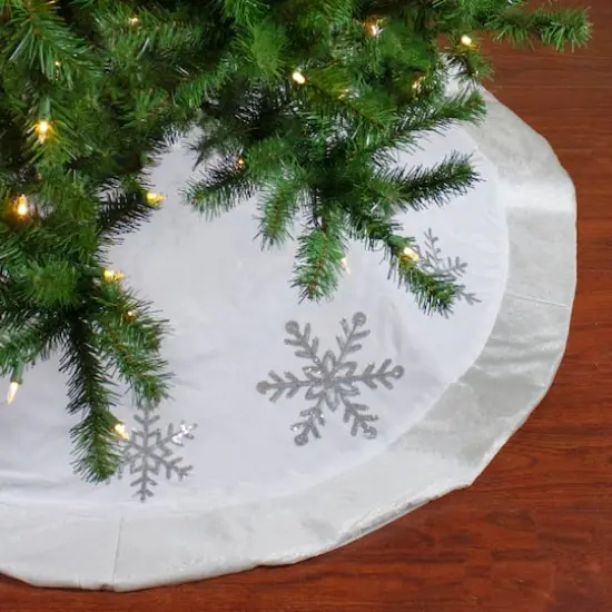 48" White and Silver Embroidered Sequin Snowflakes Tree Skirt {3}