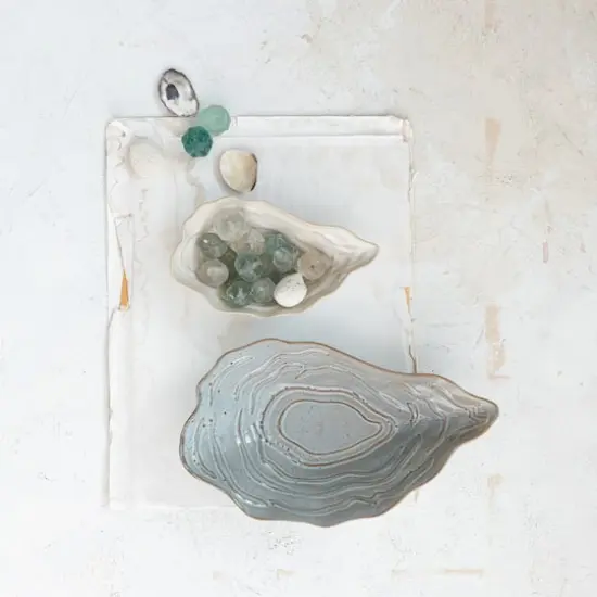 Hello Honey&reg; 11.5" Tan & Blue Oyster Shaped Stoneware Bowl {4}