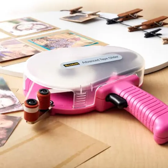 Scotch&reg; Advanced Tape Glider {3}