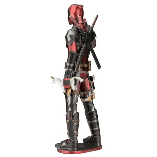 Metal Earth&reg; Deadpool Steel Model Kit {5}
