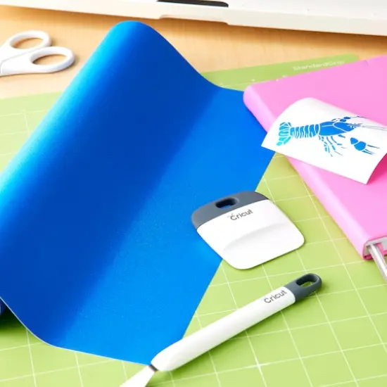 Cricut&reg; Premium Vinyl&trade; Shimmer, 12" x 48" Blue {3}