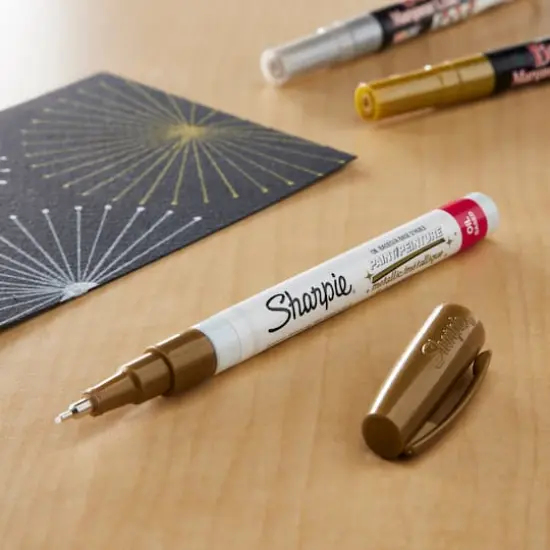 Sharpie&reg; Oil-Based Paint Marker, Extra Fine Point Metallic Gold {4}