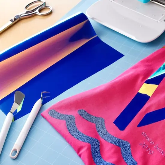 Siser&reg; Holographic Heat Transfer Vinyl Moonlight Pearl {3}