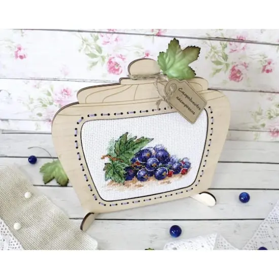 MP Studia Ripe Currant Cross Stitch Kit {3}