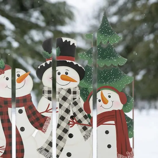 Glitzhome&reg; 41.5'' Metal Snowman Family Combo Yardstake {6}