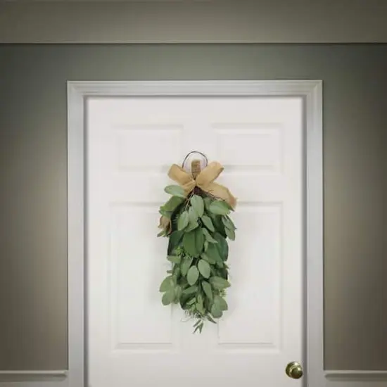 26" Eucalyptus & Magnolia Leaf Swag {3}