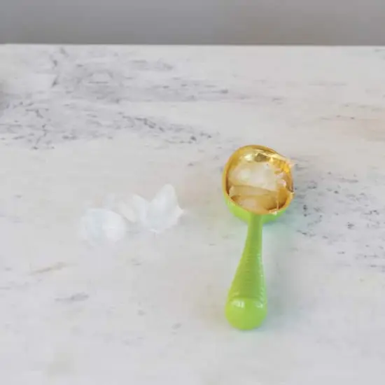 Hello Honey Enameled Aluminum Scoop with Ribbed Handle, Gold Finish and Green {4}