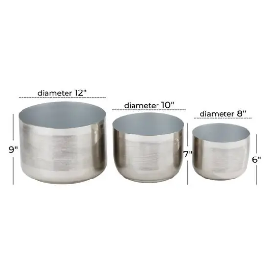 CosmoLiving by Cosmopolitan Iron Modern Planter Set Silver {8}