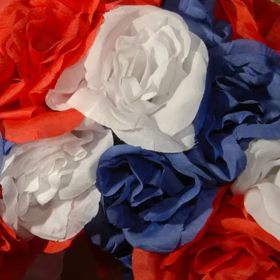 14" Patriotic Rose Wreath {4}