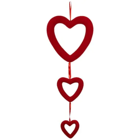 Heart Trio Valentine's Day Wall D&eacute;cor {1}