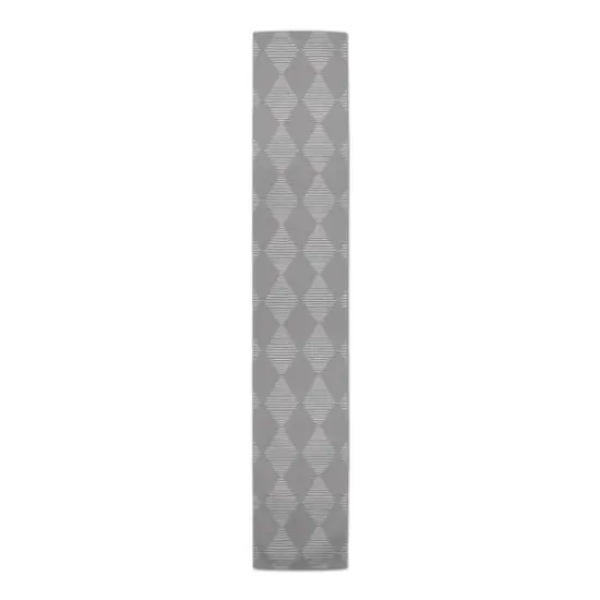 Line Diamonds Indoor/Outdoor Table Runner Gray {1}
