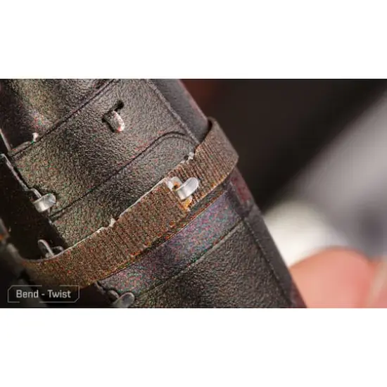 Metal Earth&reg; Deadpool Steel Model Kit {11}