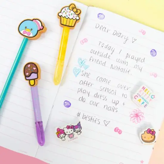 Hello Kitty&reg; & Friends Caf&eacute; Multi Pen Set {4}
