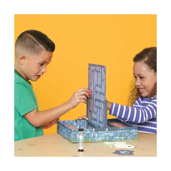 Gnomes at Night&trade; Maze Game {5}