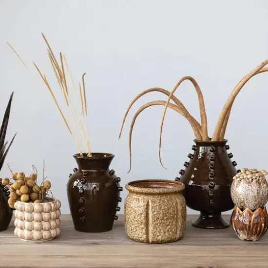 Hello Honey&reg; 7.75" Brown Round Textured Stoneware Planter {3}