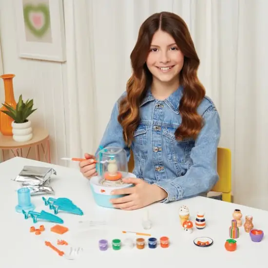 Make It Real&trade; Mini Pottery Studio Deluxe Set {4}