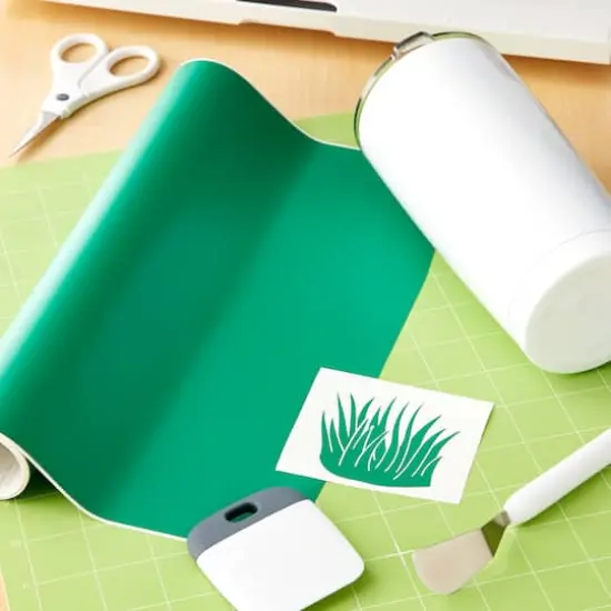 ORACAL&reg; 631 Removable Vinyl Green 061 {3}