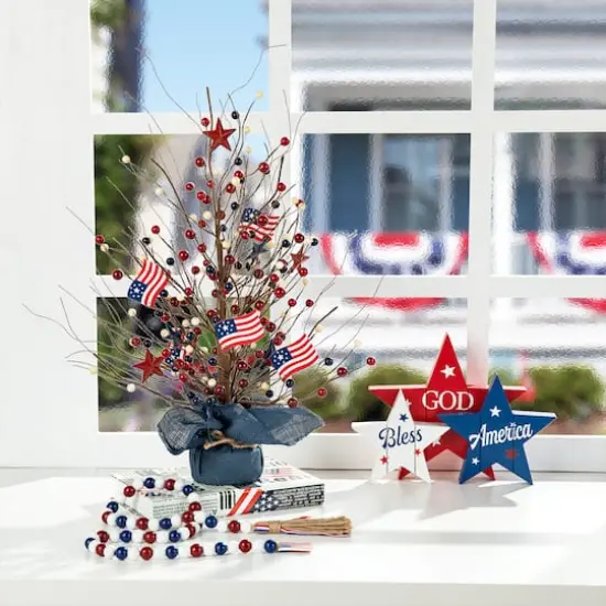 Glitzhome&reg; 20" Patriotic America Berry Table Tree {4}