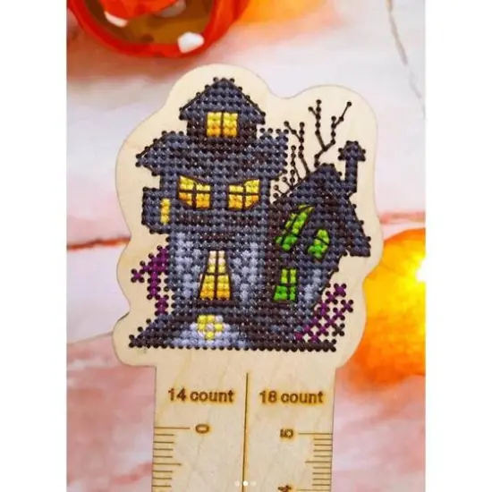 Mp Studia Halloween Cross Stitch on Wood Kit {5}