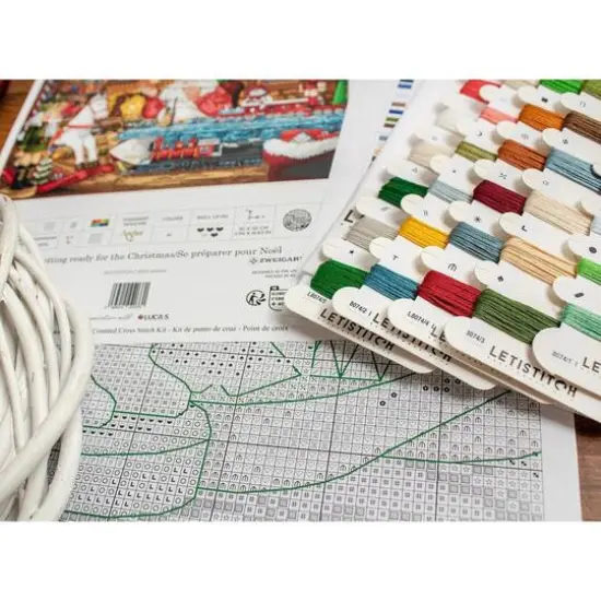 LetiStitch Getting Ready for Christmas Counted Cross Stitch Kit {6}