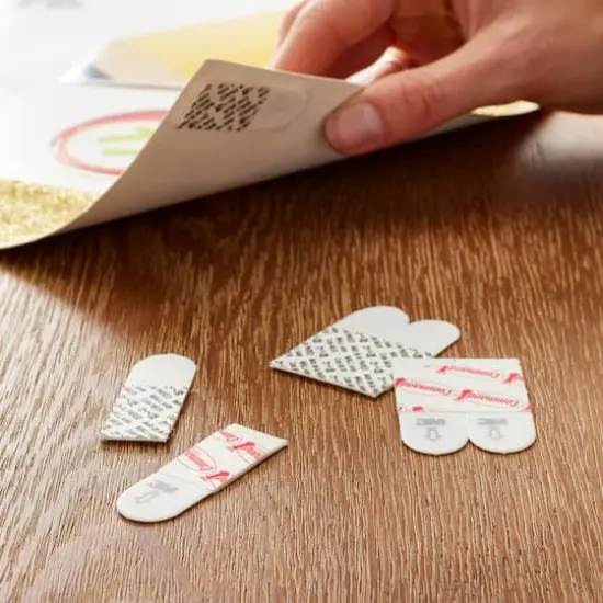 Command&trade; Poster Strips, Small White {4}