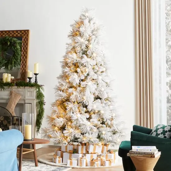 Glitzhome&reg; 7.5ft Pre-Lit Flocked Full Pine Artificial Christmas Tree, Warm White LED Lights {4}