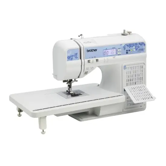Brother CS7205 Sewing Machine {3}
