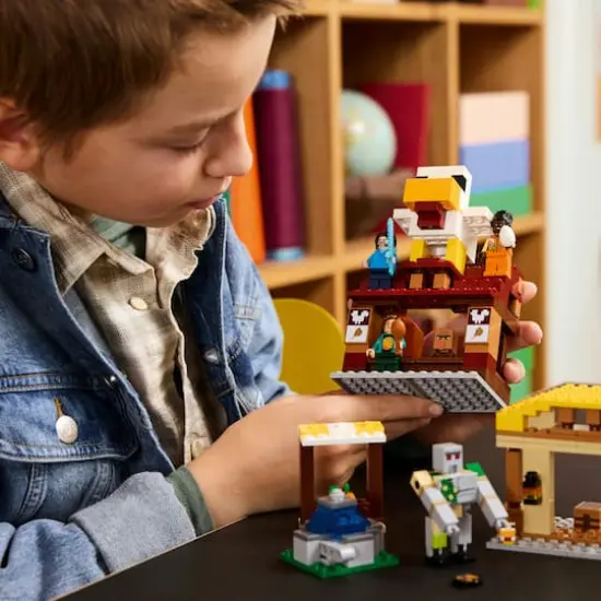 LEGO&reg; Minecraft&reg; The Ghast Balloon Village Attack, Gamer Gift Toy for Kids 21273 {8}