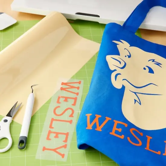 Siser&reg; EasyWeed&reg; Heat Transfer Vinyl, 36" Cream {3}