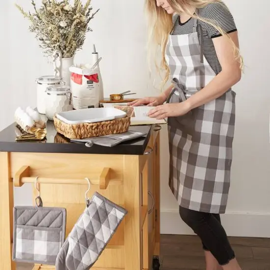 DII&reg; Buffalo Check Chef Apron Gray {7}