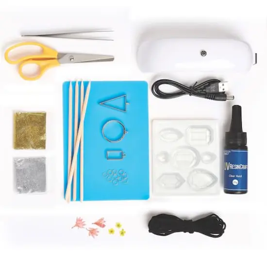 Blue Moon Studio&trade; UV Resin Craft Deluxe Starter Kit {3}