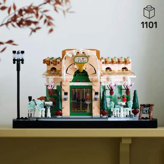 LEGO&reg; Icons French Caf&eacute; Paris Bookshelf Decor 10362 {5}