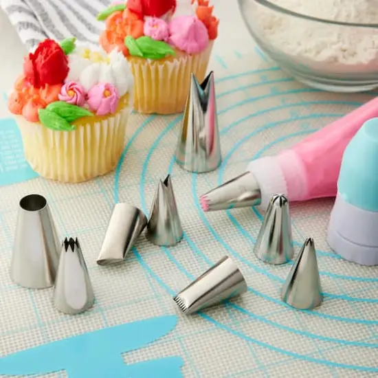 Basic Decorating Kit by Celebrate It&reg; {3}