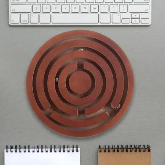 Toy Time Labyrinth Classic Tabletop Strategy Game {9}