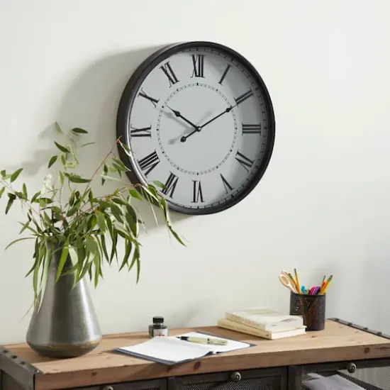 White Traditional Metal Wall Clock {8}