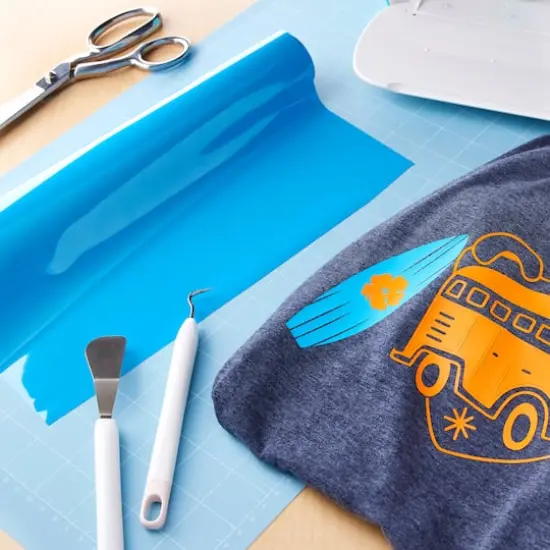 Cricut&reg; 12" x 24" Iron-On Ocean {3}