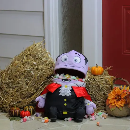 21" Black & Red Vampire Child Trick or Treat Halloween Bag {6}