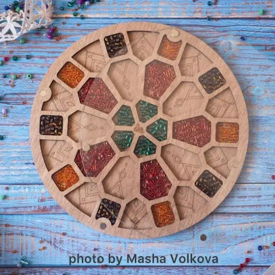 Wonderland Crafts 7.5" Geometric Bead Organizer with Transparent Cover {3}