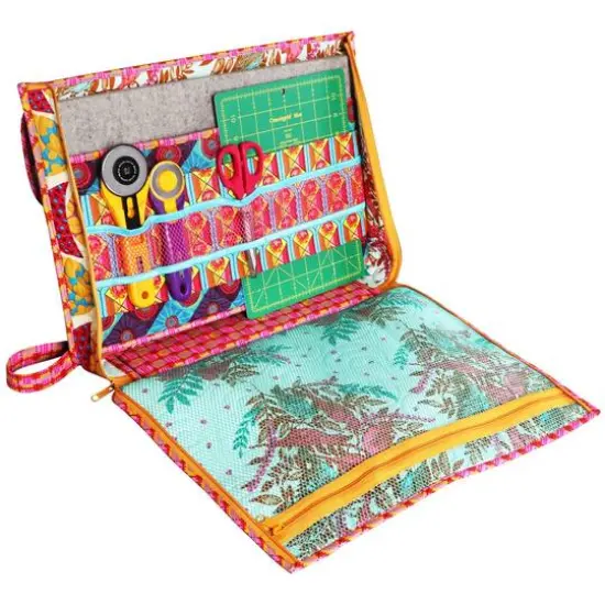 ByAnnie&trade; Tools of the Trade Pattern {5}