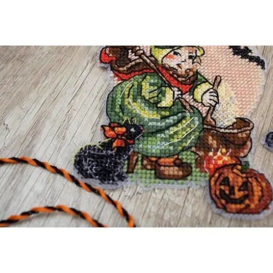 Letistitch Halloween Toys Plastic Canvas Counted Cross Stitch Kit {16}