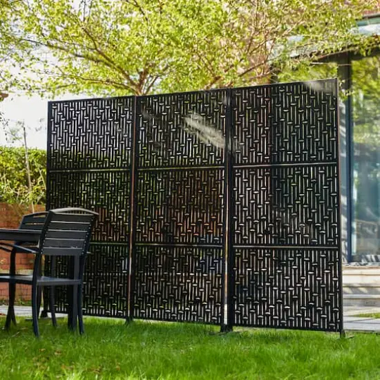 Glitzhome&reg; 6ft. Black Galvanized Steel Bamboo Pattern Privacy Screen Fence Panel & Room Divider {6}