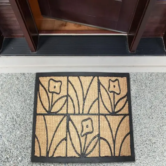 DII&reg; Tuffridge Light Daisy Doormat {5}