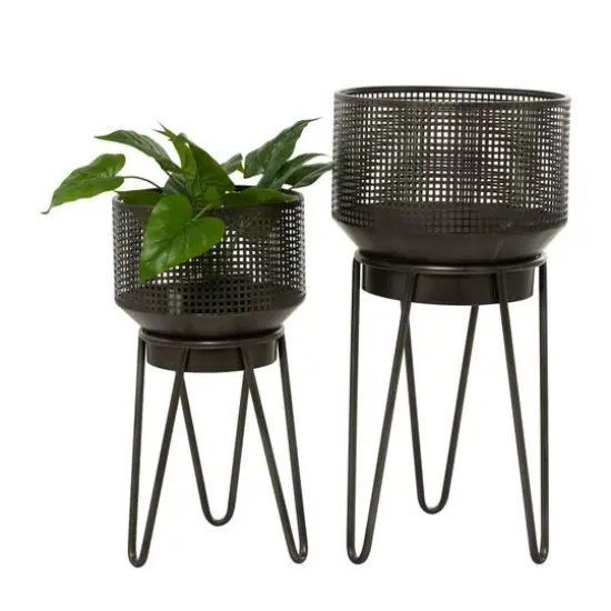 Black Metal Modern Planter Set {1}