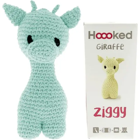Hoooked DIY Ziggy the Green Giraffe Eco Barbante Crochet Kit {1}
