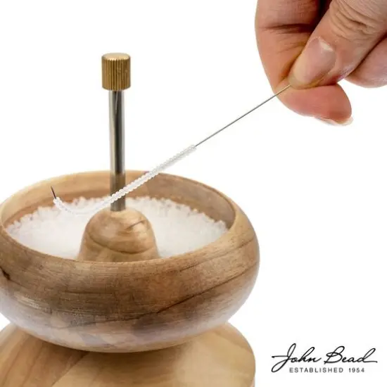 John Bead 4.5" x 5.5" Spin that Bead! Wooden Bead Spinner with 2 Needles {3}