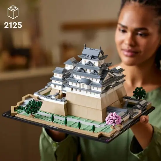 LEGO&reg; Architecture Himeji Castle 21060 Building Set (2,125 Pieces) {5}