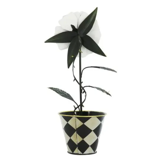 11.75" Clubs Playing Card Flytrap in Diamond Pot Tabletop Décor by Ashland® {5}
