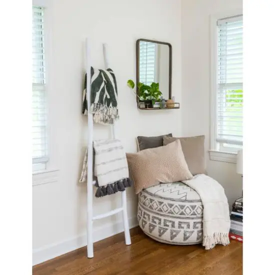 Hello Honey&reg; Decorative Wooden Ladder {10}